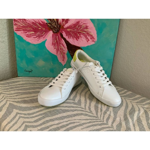 Nautica White with Lime green Size 8.5 - Picture 1 of 4